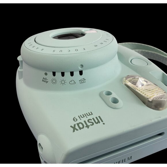 Fujifilm Instax Mini 9 Instant Film Camera Light Blue - Picture 13 of 14